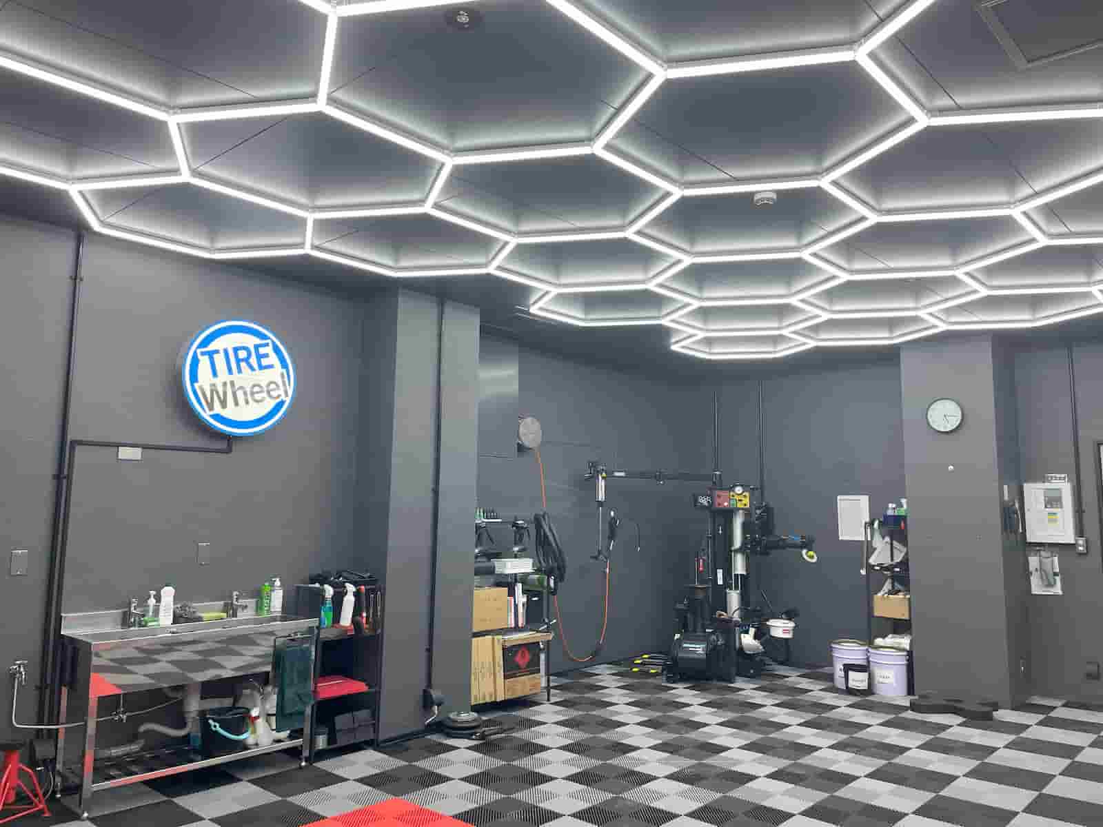 TIRE Wheel PREMIUMタイヤ取付店 ブログ始動＾＾
