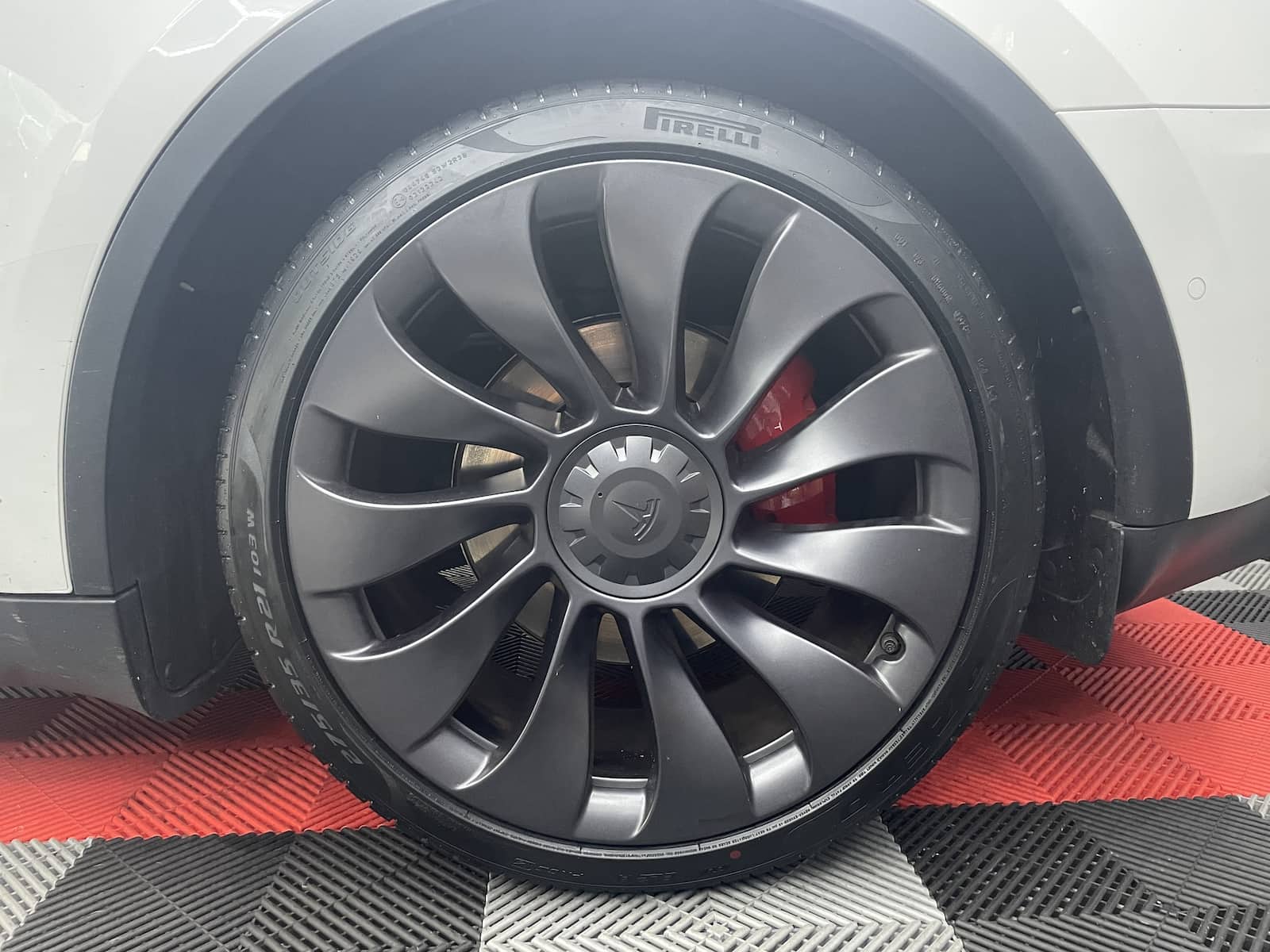 テスラ モデルY | プレミアムタイヤ専門 通販サイト ｜ TIRE Wheel