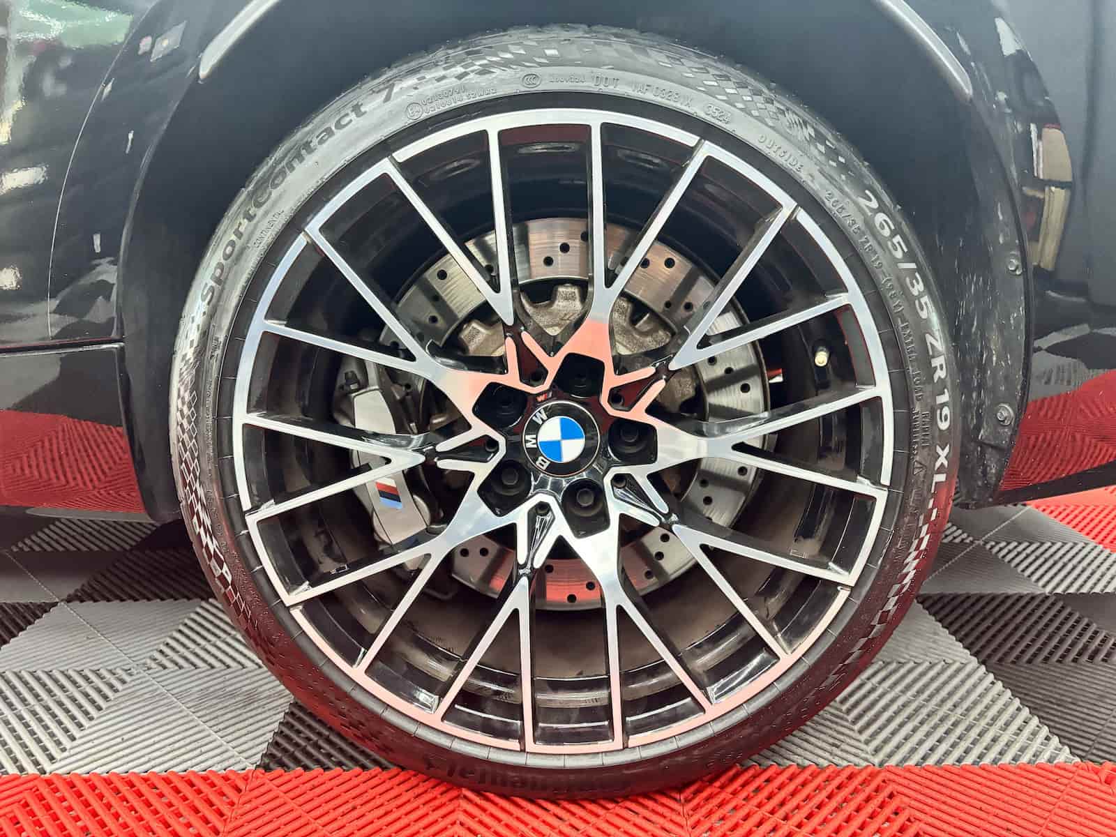 BMW M2交換後のサイドウォール画像
