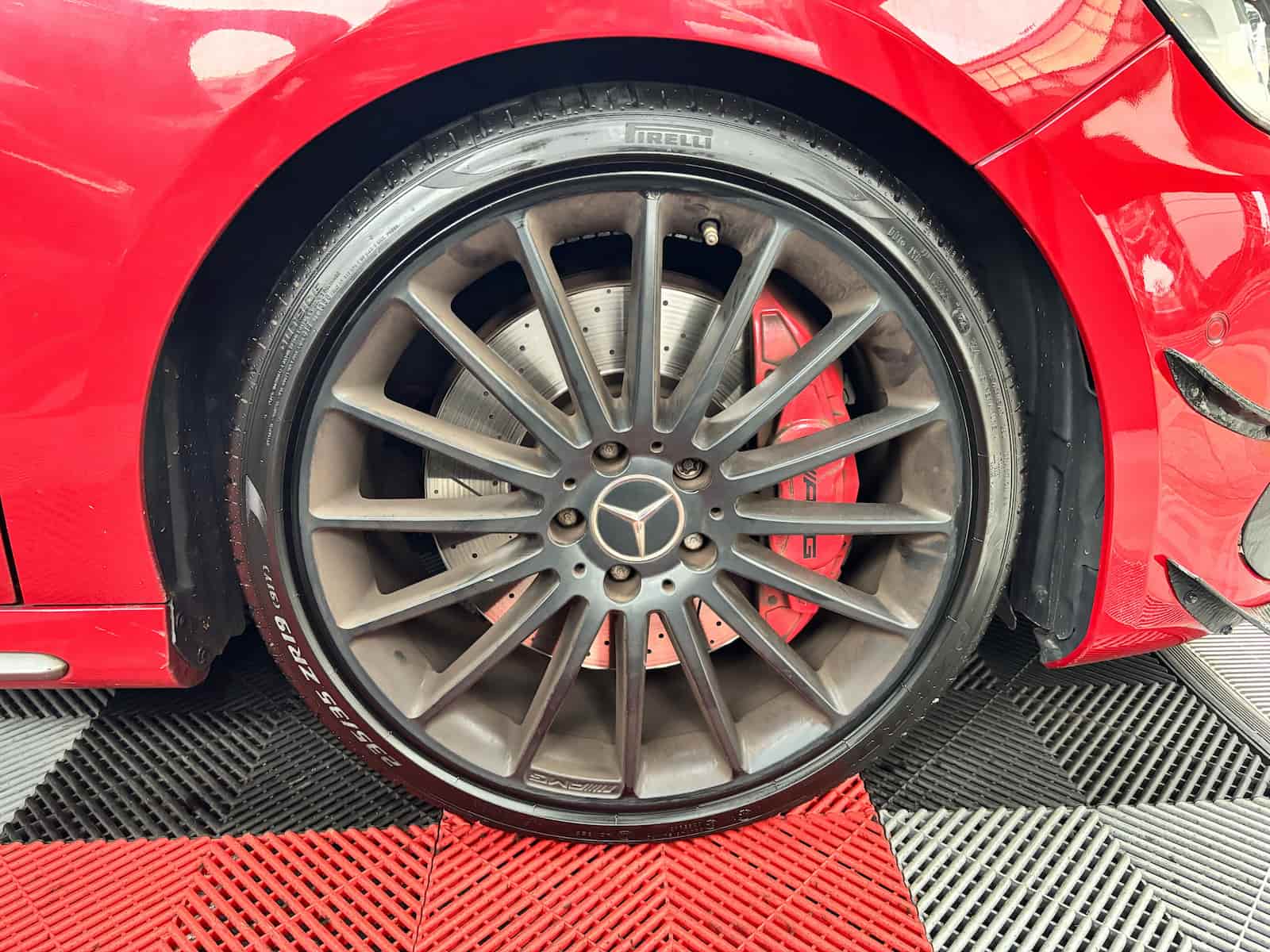 メルセデスベンツ A45 AMG | プレミアムタイヤ専門 通販サイト ｜ TIRE
