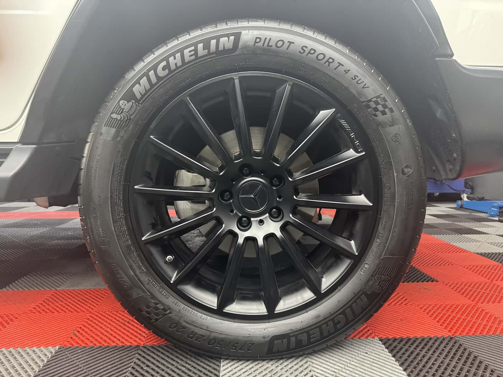 ベンツG400d タイヤホイール メルセデス・ベンツ G400d | プレミアムタイヤ専門 通販サイト ｜ TIRE