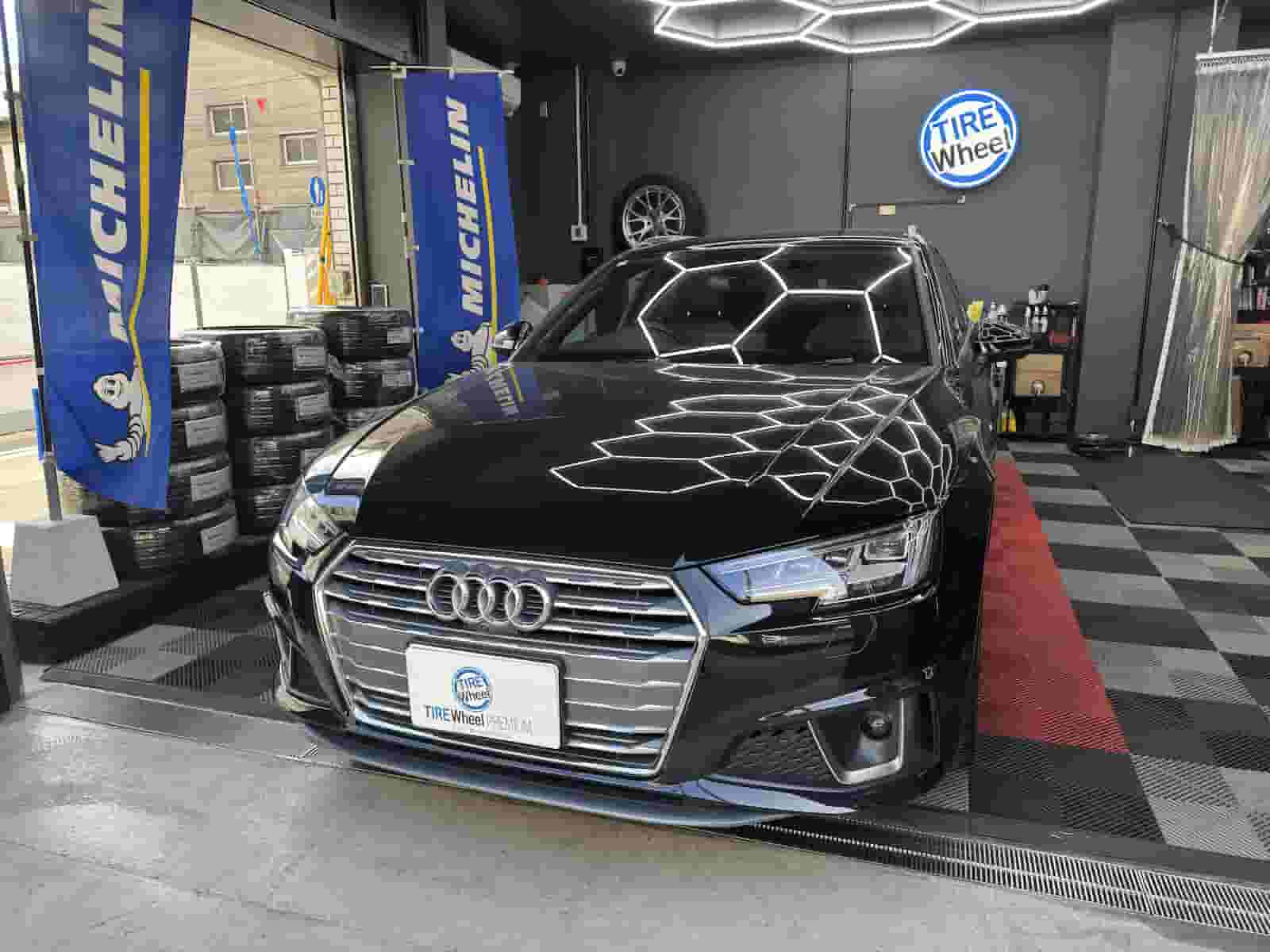 アウディA4