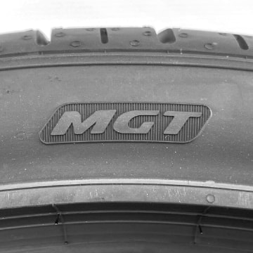 マセラティ承認タイヤ - Maserati | プレミアムタイヤ専門 通販サイト